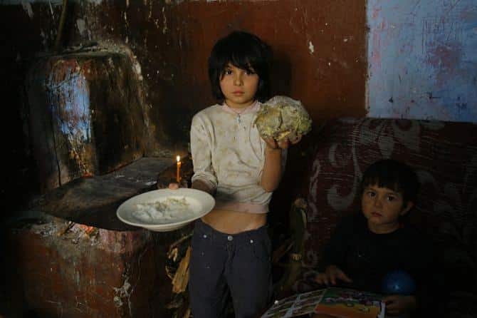 România care se culcă flămândă s-a săturat de îmbuibați