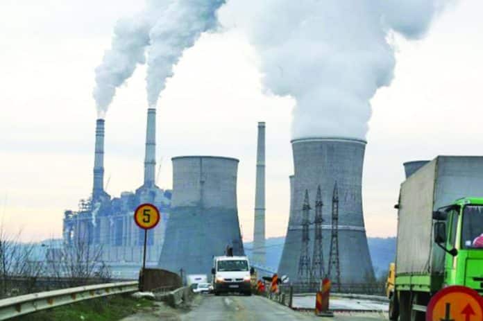 România închide minele de cărbune, Germania le redeschide